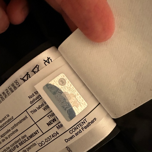 BNWT Canada Goose Garson Vest - Classic Camo - XS - Picture 8 of 9